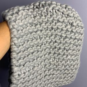 Boutique Accessories - NEW Knit Gray Scarf Boutique Accessories - NEW Knit Gray Scarf